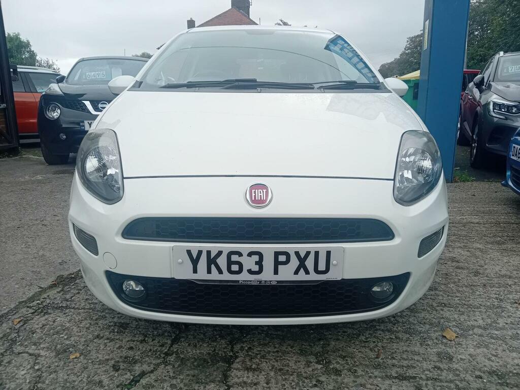 Fiat Punto Hatchback 1.2 Easy Euro 5 201363 White #2