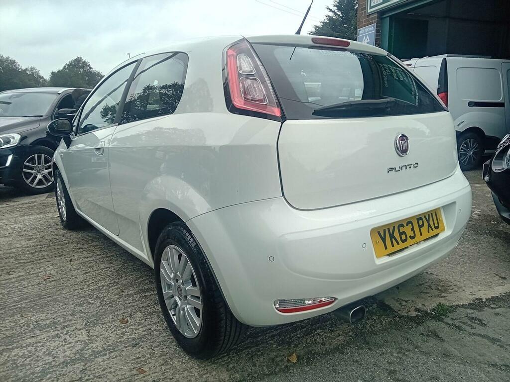 Fiat Punto Hatchback 1.2 Easy Euro 5 201363 White #4