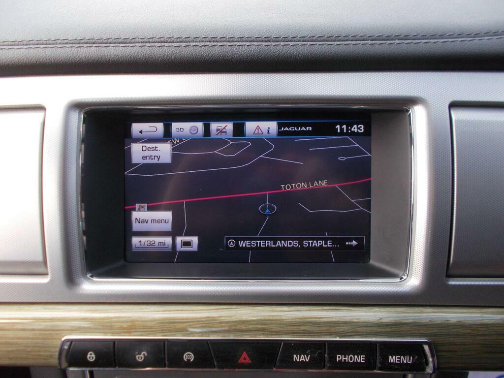 Jaguar XF 2.2D Premium Luxury Euro 5 S S Silver #3