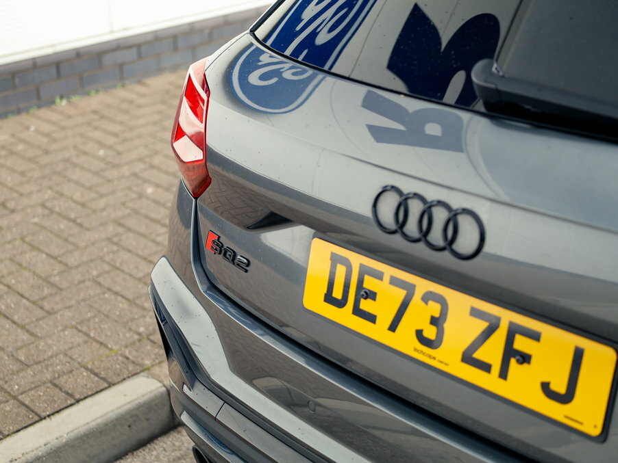 Audi Q2 Sq2 Quattro Black Edition S Tronic Green #6