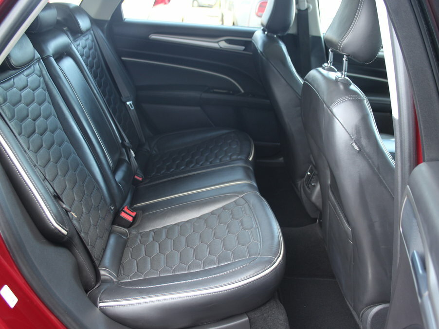 Ford Mondeo Tdci Titanium Hatchback Blue #19