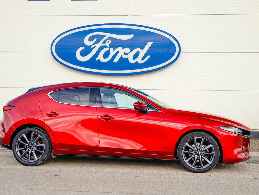 Mazda 3 2.0 E-skyactiv G Mhev Takumi Red #2
