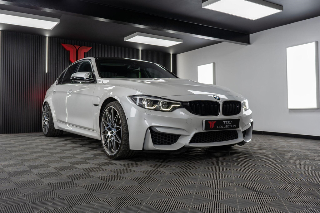 BMW M3 Saloon White #4