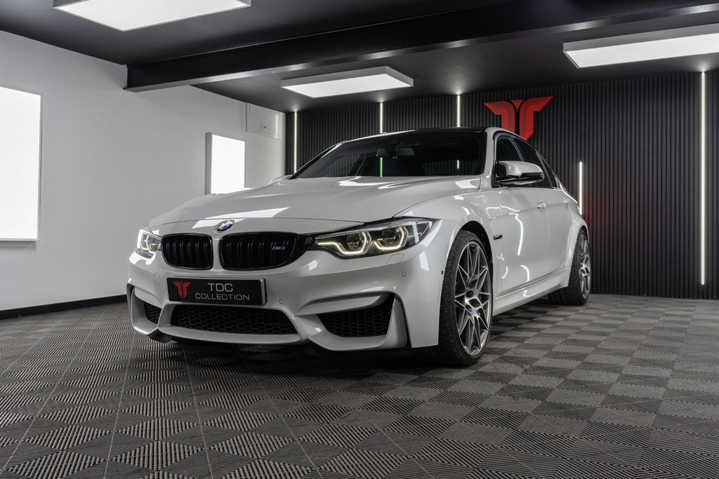 BMW M3 Saloon White #6