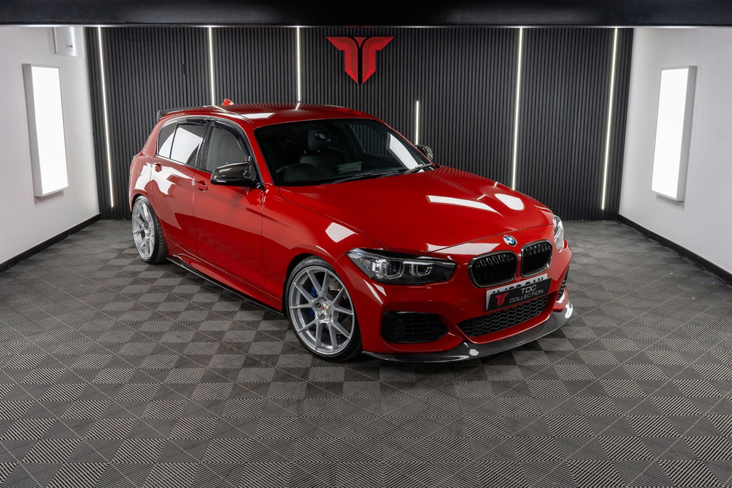 BMW 1 Series Hatchback Red
