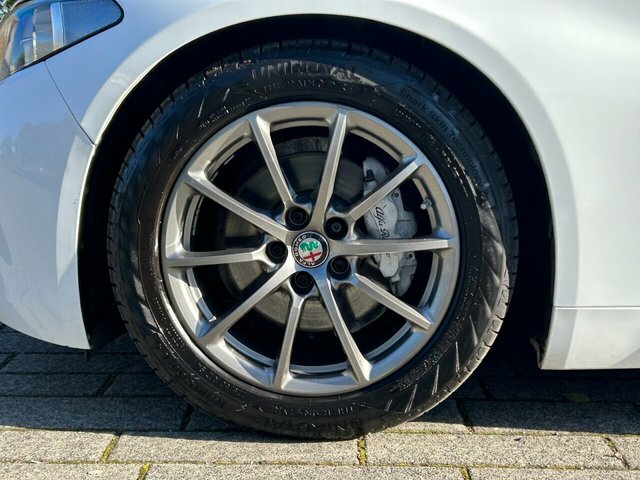 Alfa Romeo Giulia 2.2 Td Speciale Euro 6 Ss Grey #38