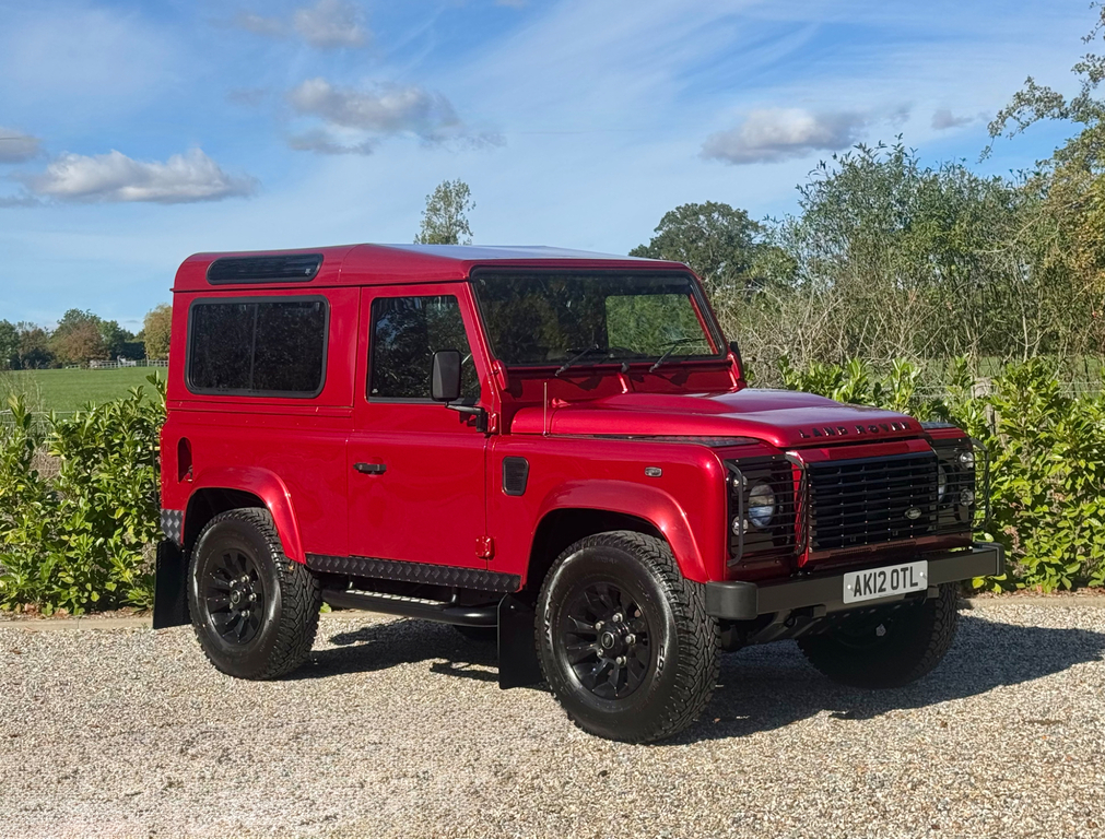 Land Rover Defender 90 90 2.2 Tdci Xs Station Wagon Red