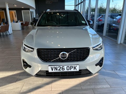 Volvo XC40 2.0 B4 Mhev  #2