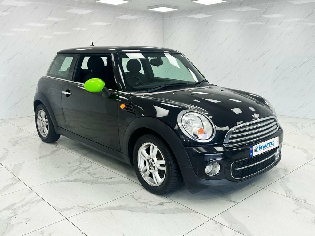 Mini Hatch 1.6L Cooper D Black