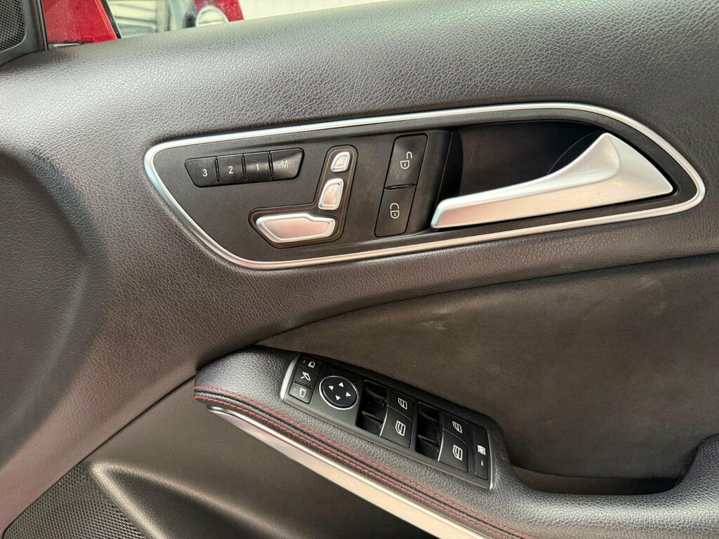 Mercedes-Benz GLA Class Gla 180 Amg Line Edition #46