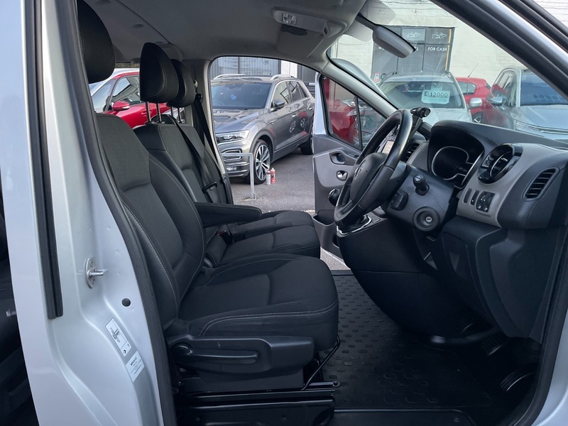 Renault Trafic 1.6 Dci Energy 29 White #24