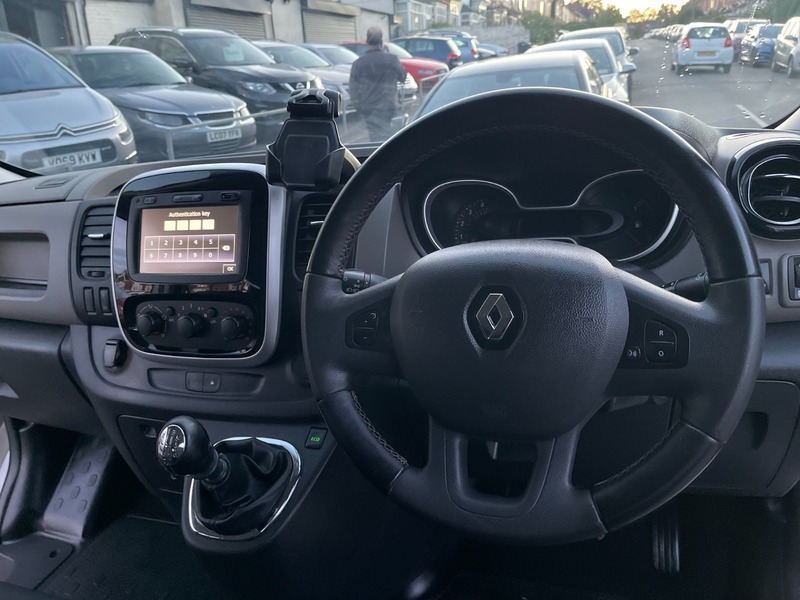 Renault Trafic 1.6 Dci Energy 29 White #32