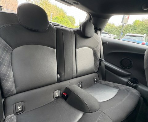 Mini Hatch 2017 17 Cooper #4