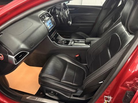 Jaguar XE 2.0I R-sport  #4