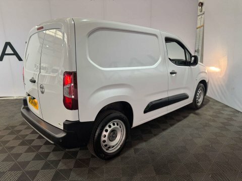 Vauxhall Combo 2024 24 1.5 White #5