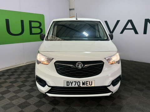 Vauxhall Combo 2020 70 1.5 White #5