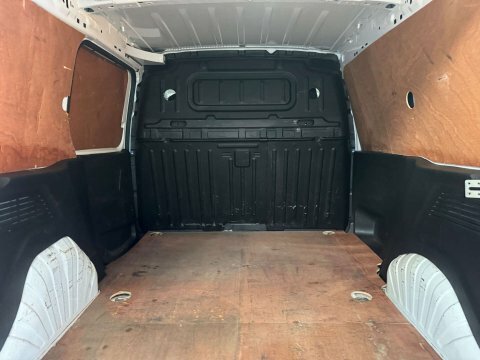 Vauxhall Combo 2020 70 1.5 White #3