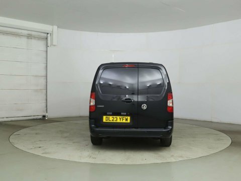 Vauxhall Combo 2023 23 1.5 Black #4
