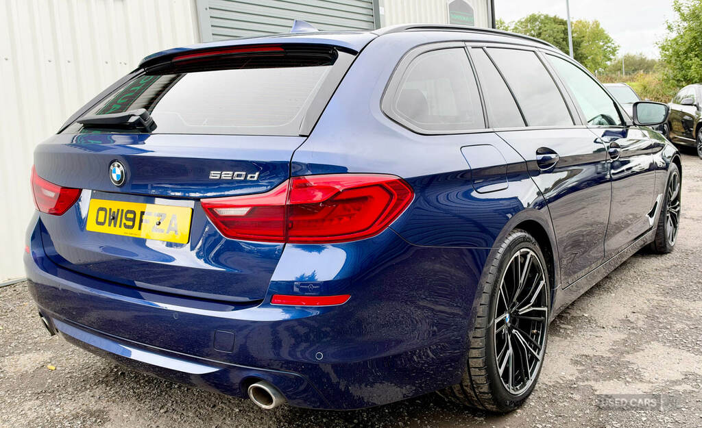 BMW 5 Series 520D Se Blue #4