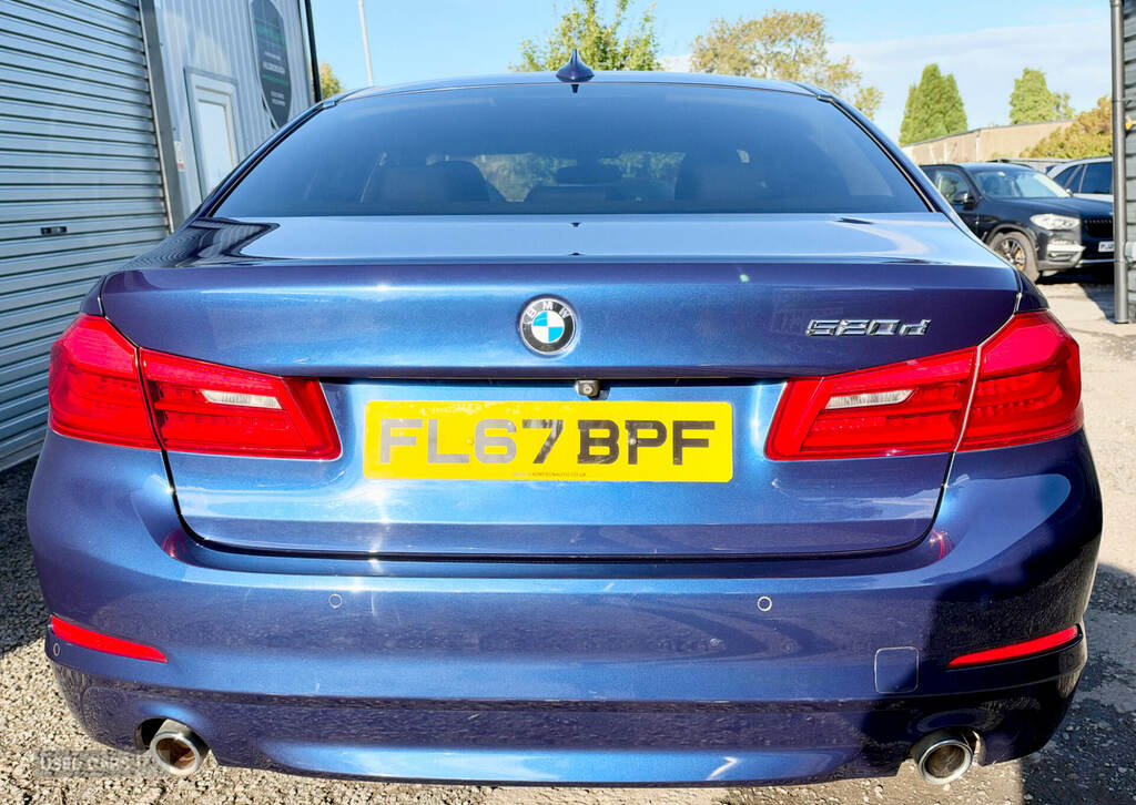BMW 5 Series 520D Se Blue #4
