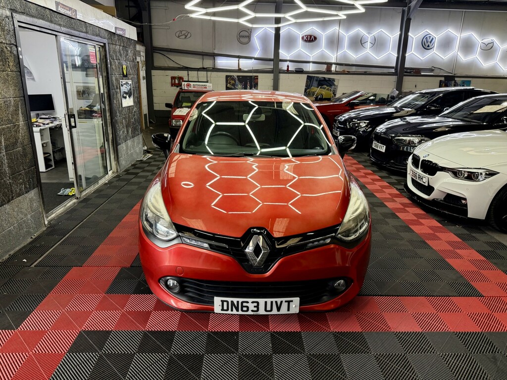 Renault Clio Hatchback 1.2 16V Dynamique Medianav 201363 Red #2