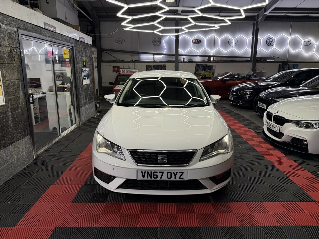 Seat Leon Hatchback 1.6 Tdi Se Dynamic Technology 201767 VN67OYZ White #3