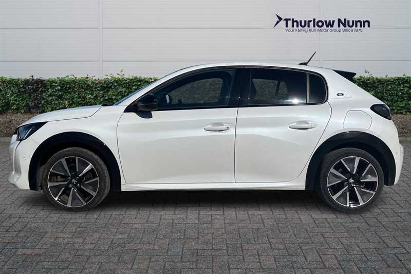 Peugeot e-208 50Kwh Gt Hatchback 136 Ps White #6