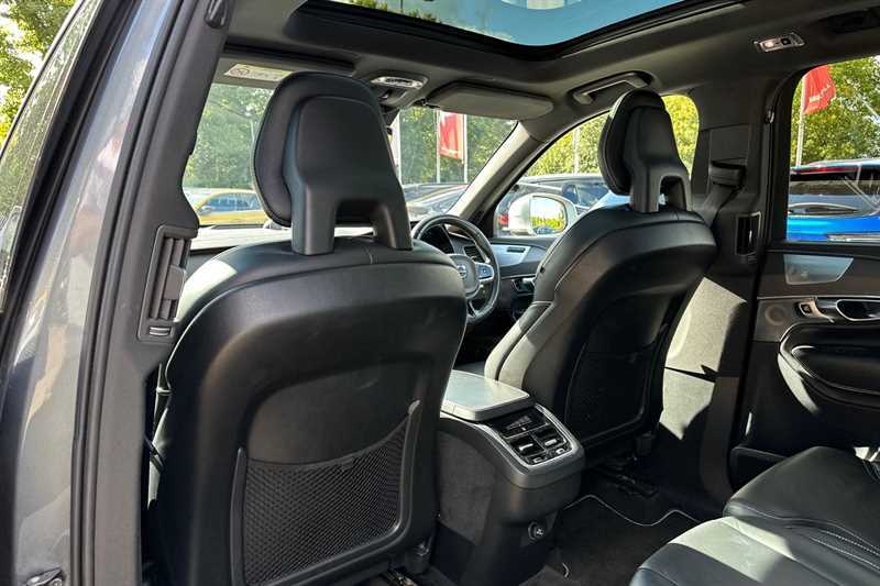 Volvo XC90 2.0 D5 Powerpulse Momentum Awd 231 Bhp Blue #32