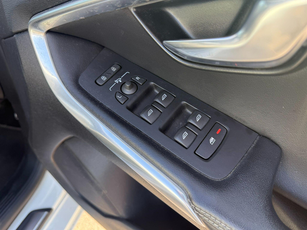 Volvo V40 1.5 Inscription T3 Gold #13