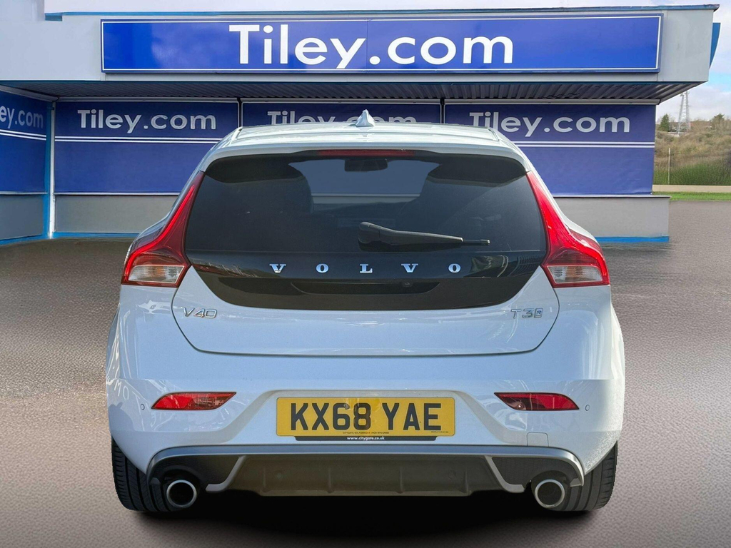 Volvo V40 1.5 Inscription T3 Gold #7