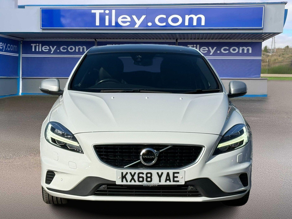 Volvo V40 1.5 Inscription T3 Gold #2