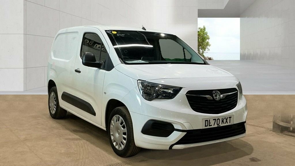 Vauxhall Combo 1.6L Sportive White