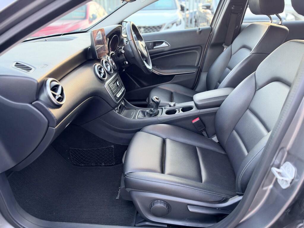 Mercedes-Benz A Class A200d Amg Line Premium Blue #27