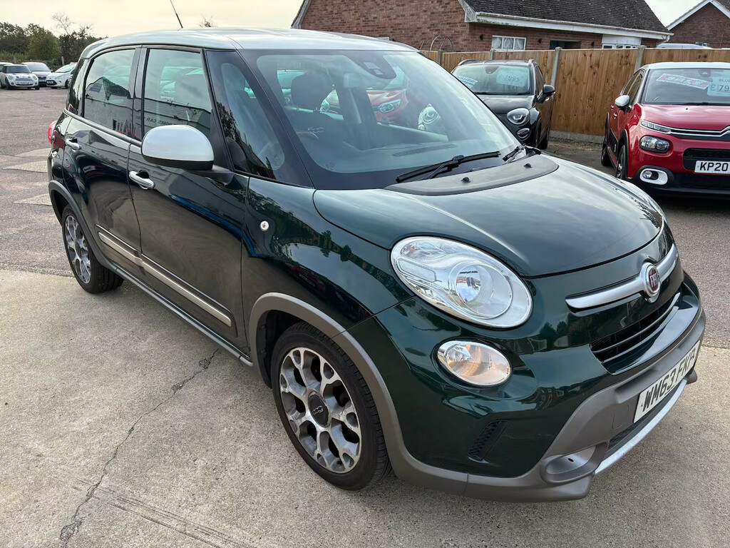 Fiat 500L 1.6 Multijet 105 Trekking Mpv White #2