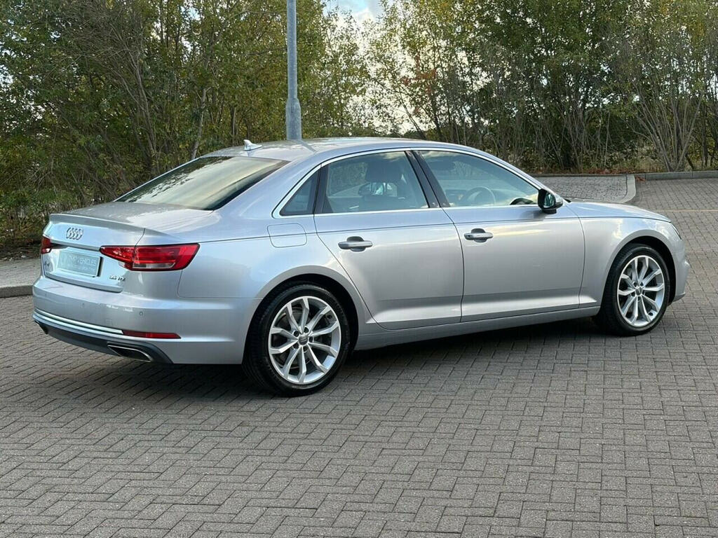 Audi A4 2.0 Tdi 35 Sport Saloon S Tronic Euro 6 Silver #4