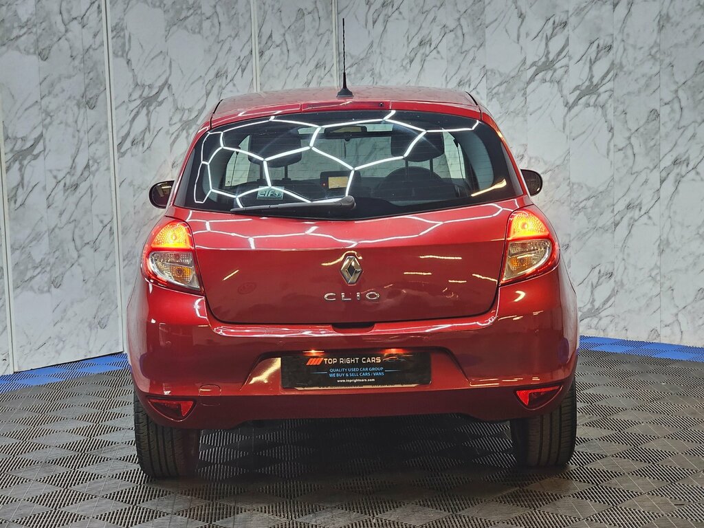 Renault Clio 1.6 Vvt Initiale Tomtom Hatchback 111 Ps Red #4