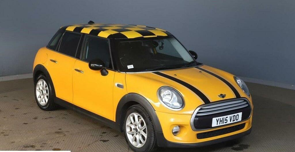 Mini Hatch 1.5 Cooper Euro 6 Ss Orange