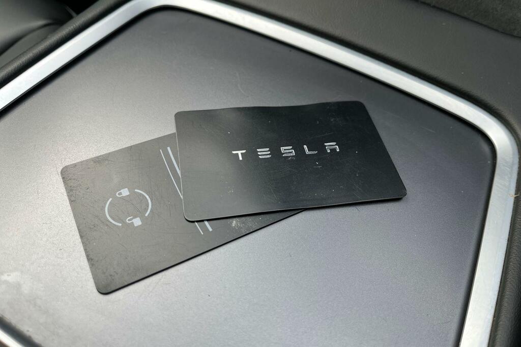 Tesla Model 3 Model 3 Standard Range White #22