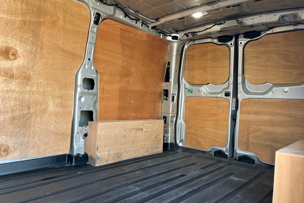 Ford Transit Custom 320 Limited L1 Swb Fwd 2.5 Phev 232Ps Silver #4