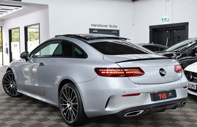 Mercedes-Benz E Class 2.0 E220d Amg Line Night Edition Premium Plus Co KR21EVN Black #3