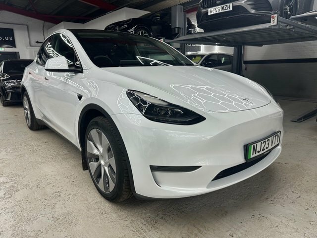 Tesla Model Y Dual Motor Long Range Suv 4Wde White