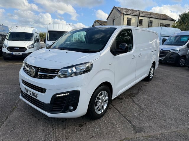 Vauxhall Vivaro 1.5 Turbo D 2900 Sportive Panel Van 6Dr Man White