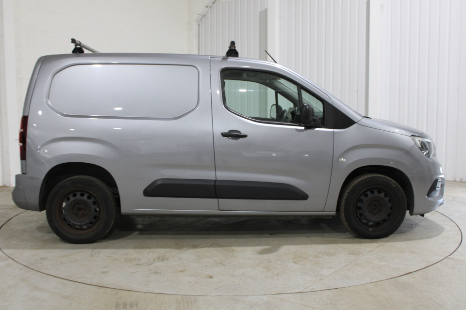 Vauxhall Combo 2300 L2 H1sportive Td 1.5 100 #2