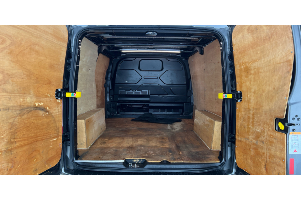 Ford Transit Custom Trend L1 H2 Swb Hr 130 Ac Euro 6 White #9