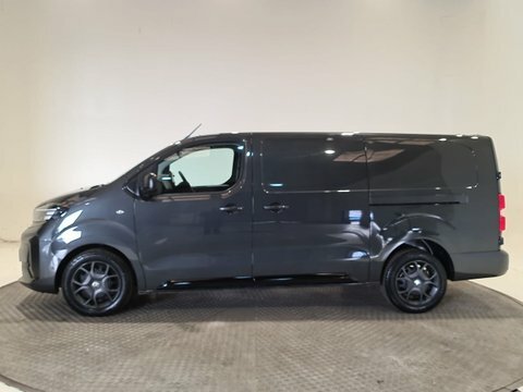 Vauxhall Vivaro 2700 1.5D 120Ps Prime H1 Van White #4