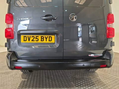 Vauxhall Vivaro 2700 1.5D 120Ps Prime H1 Van White #14