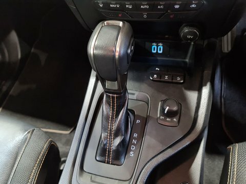 Ford Ranger Wildtrak White #24