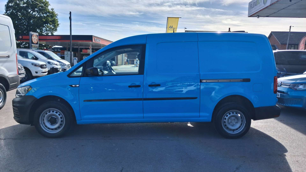 Volkswagen Caddy Maxi C20 Bluemotion Tech Startline Panel Van Man PJ66MUB Blue #5