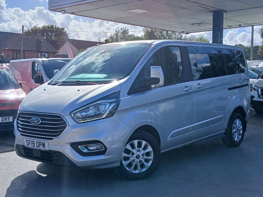 Ford Tourneo Custom 320 Ecoblue Titanium Minibus Double Cab Aut Silver #2