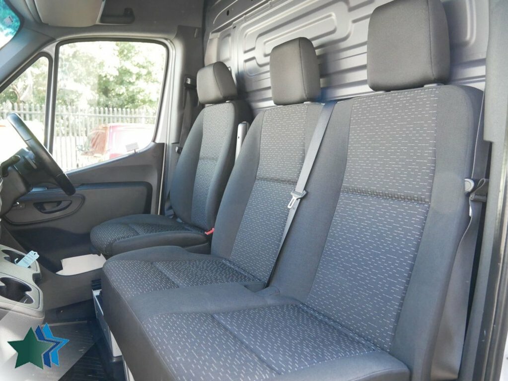 Mercedes-Benz Sprinter 2L 2.0 317 Cdi Premium Panel Van White #4